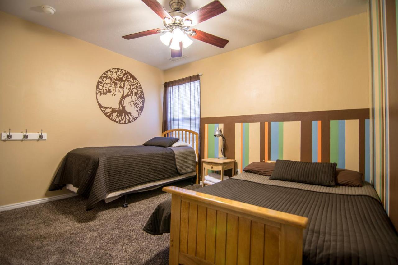 Lone Rock Retreat - 3-Bedroom Near Lake Powell Page Exterior photo